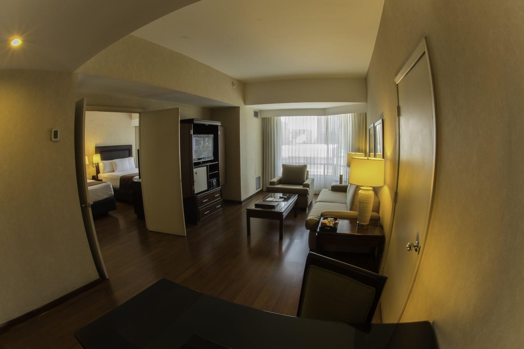 Clarion Suites Guatemala City Exterior foto A typical two-bedroom suite